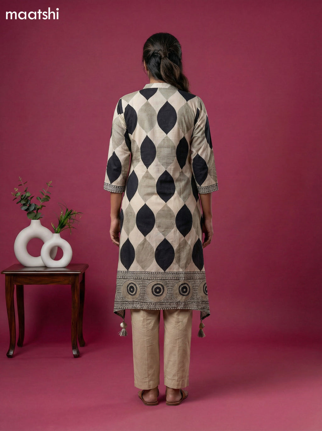 Cream and Pink Art Tussar Printed Fish Cut Kurti Set