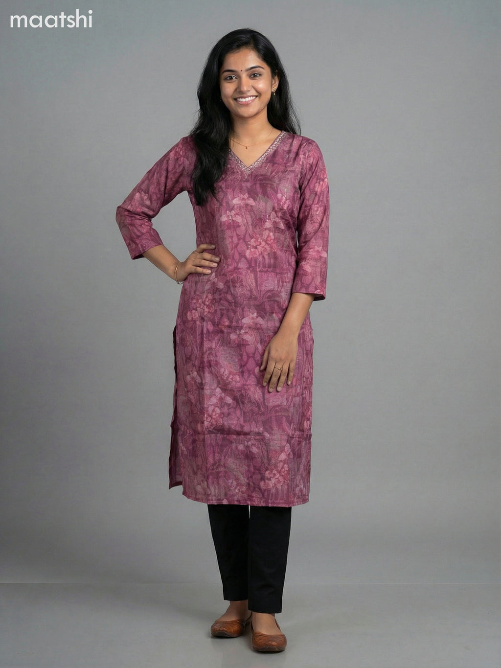 Maroon Shade Muslin Floral Printed Straight Kurti
