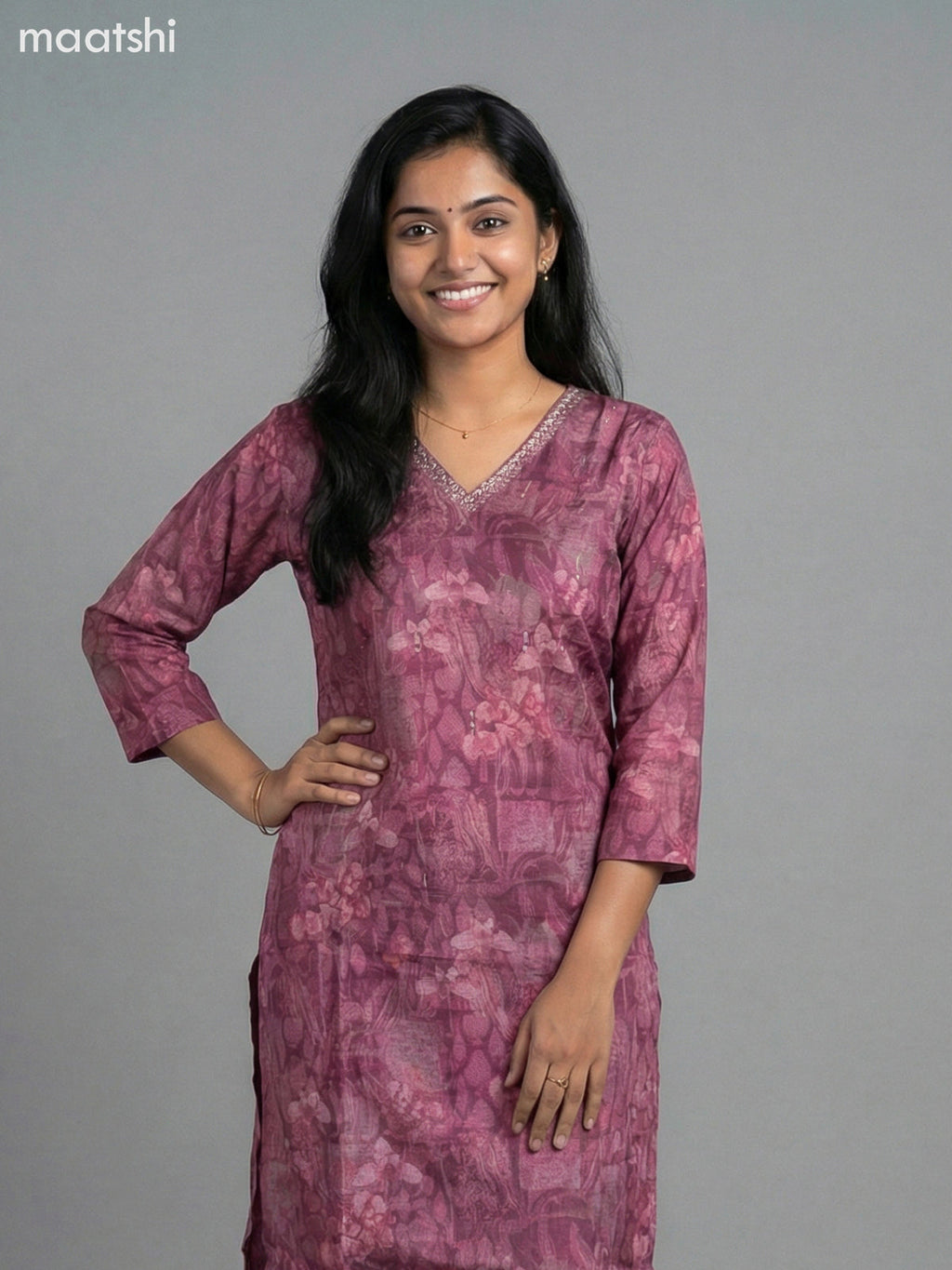 Maroon Shade Muslin Floral Printed Straight Kurti