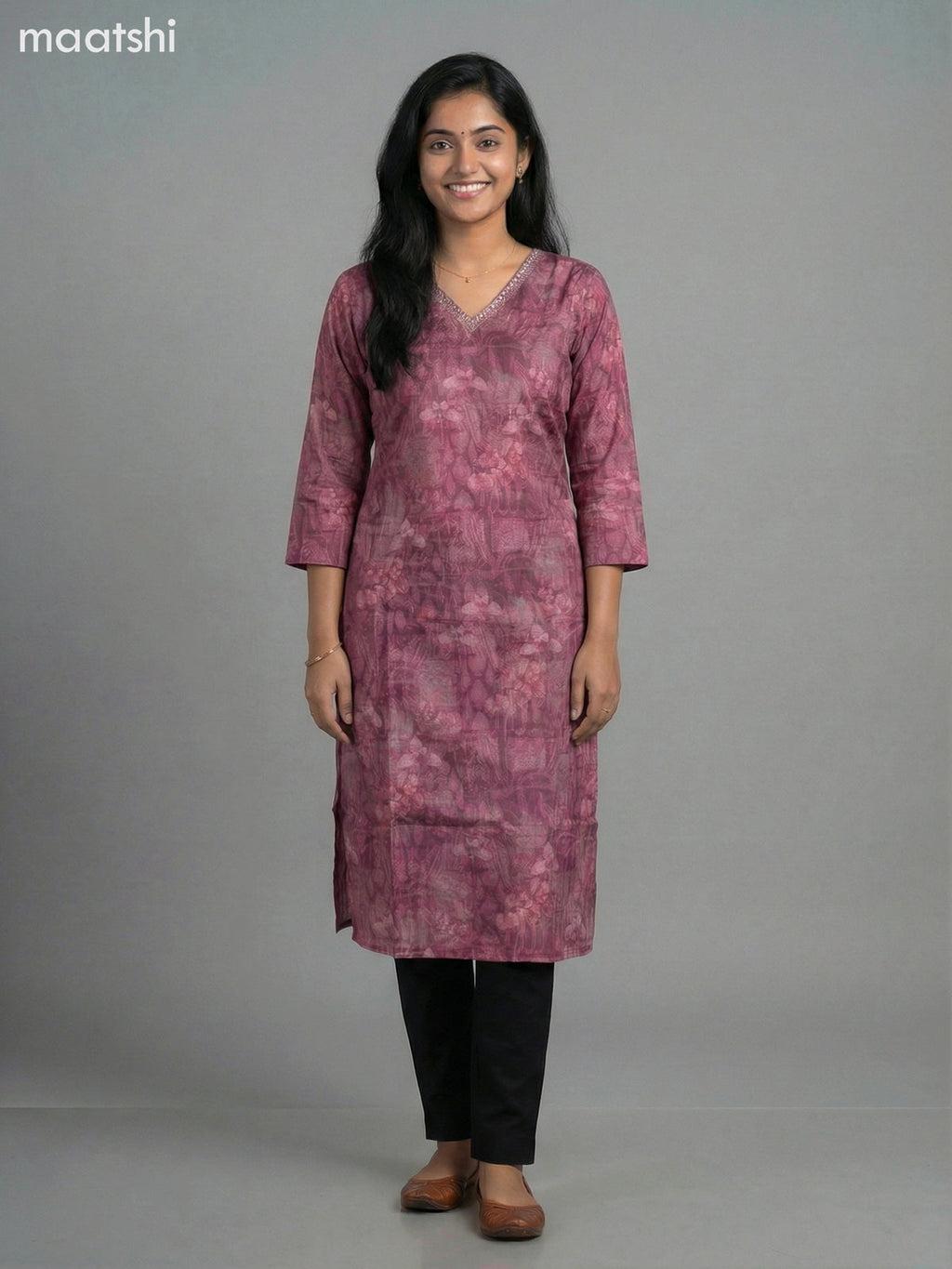 Maroon Shade Muslin Floral Printed Straight Kurti