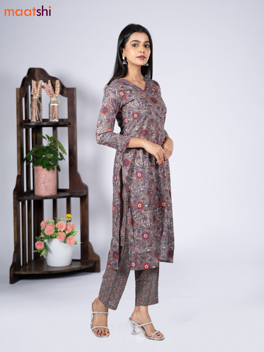 Cotton readymade kurti set grey with allover floral prints & simple v neck pattern and straight cut pant