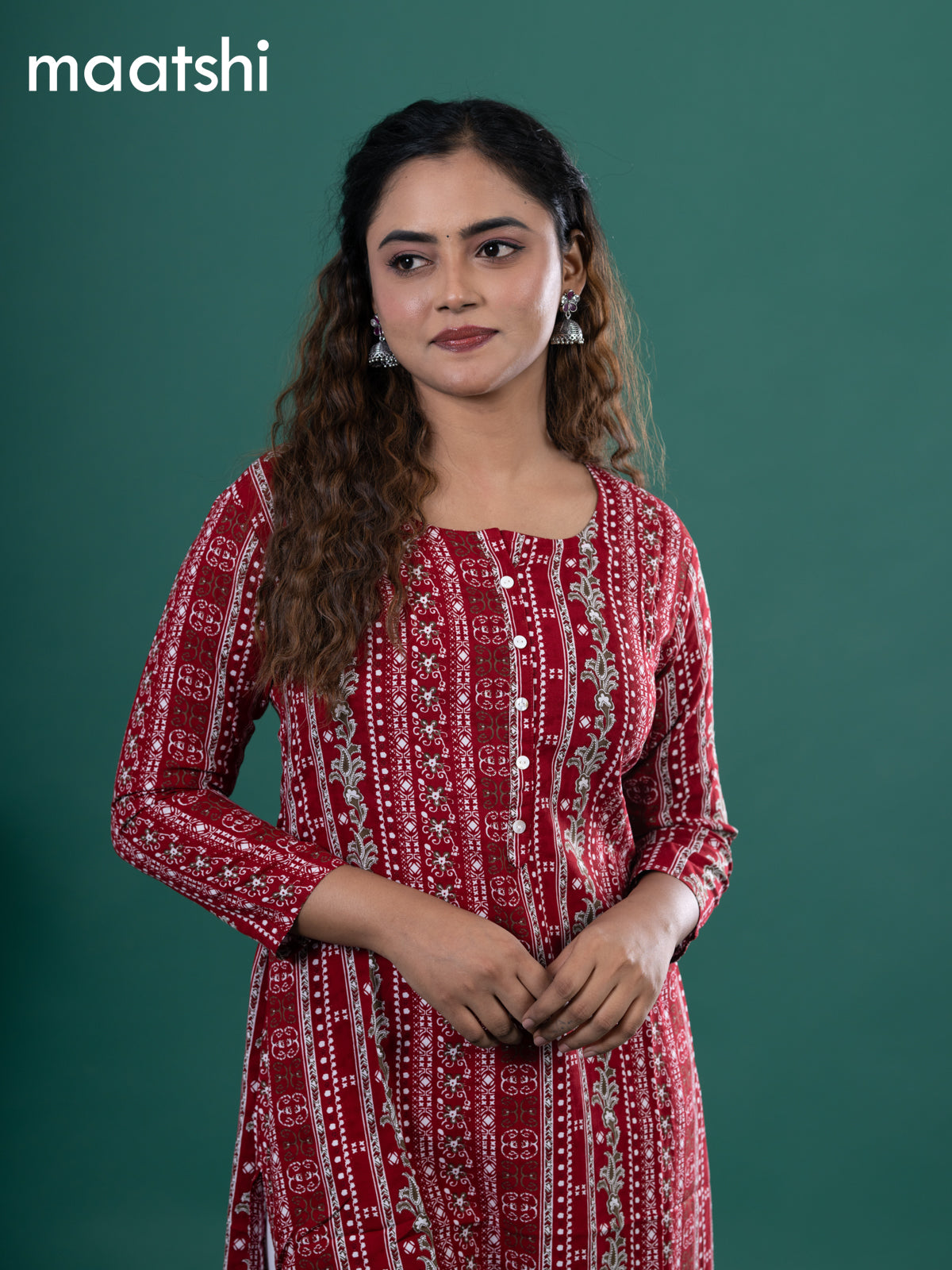 Cotton readymade kurti maroon and off white with allover prints & simple neck pattern without pant