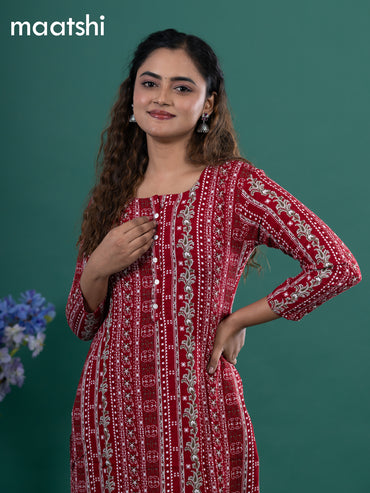 Cotton readymade kurti maroon and off white with allover prints & simple neck pattern without pant