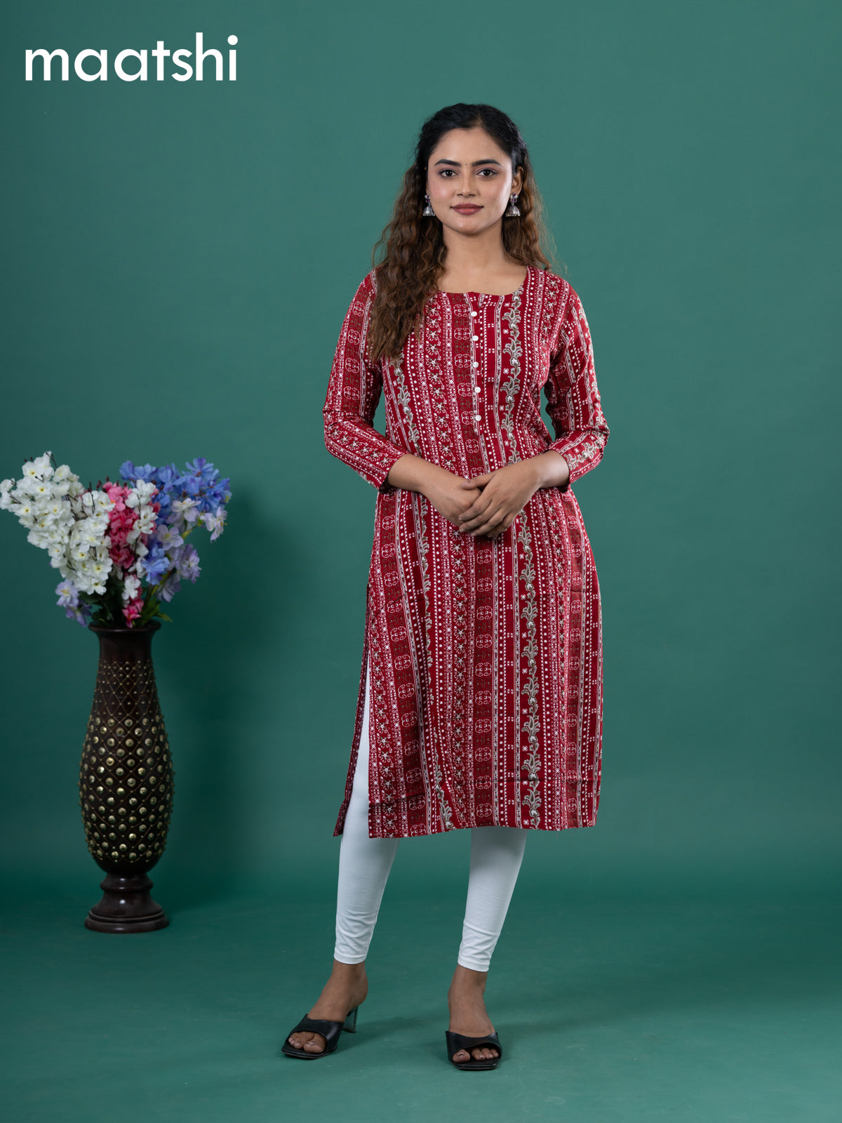 Cotton readymade kurti maroon and off white with allover prints & simple neck pattern without pant