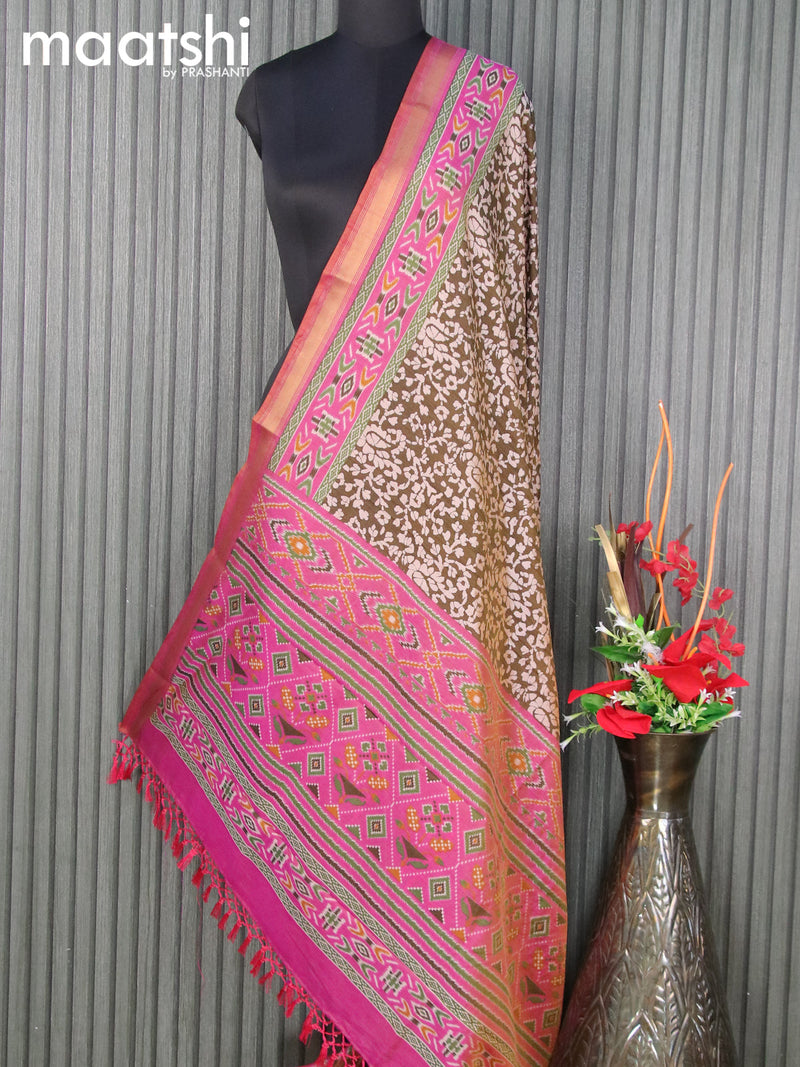 Semi tussar dupatta dark sap green and pink with allover batik prints and zari woven border