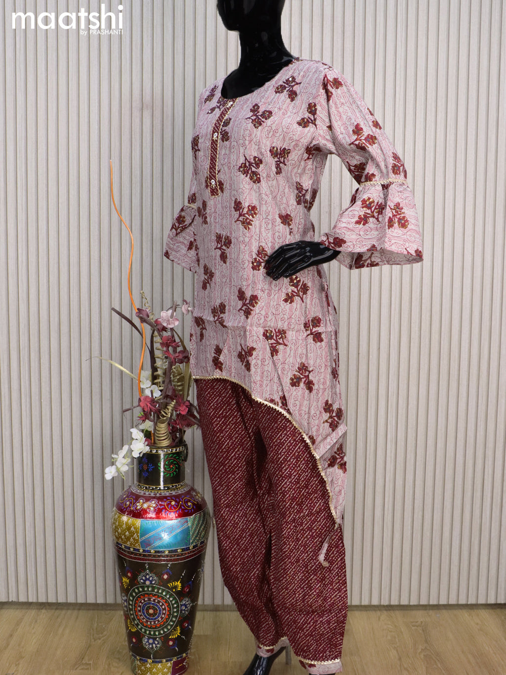 Muslin readymade co-ord set grey shade and maroon with allover butta prints & gottapatti lace work neck pattern and straight cut pant