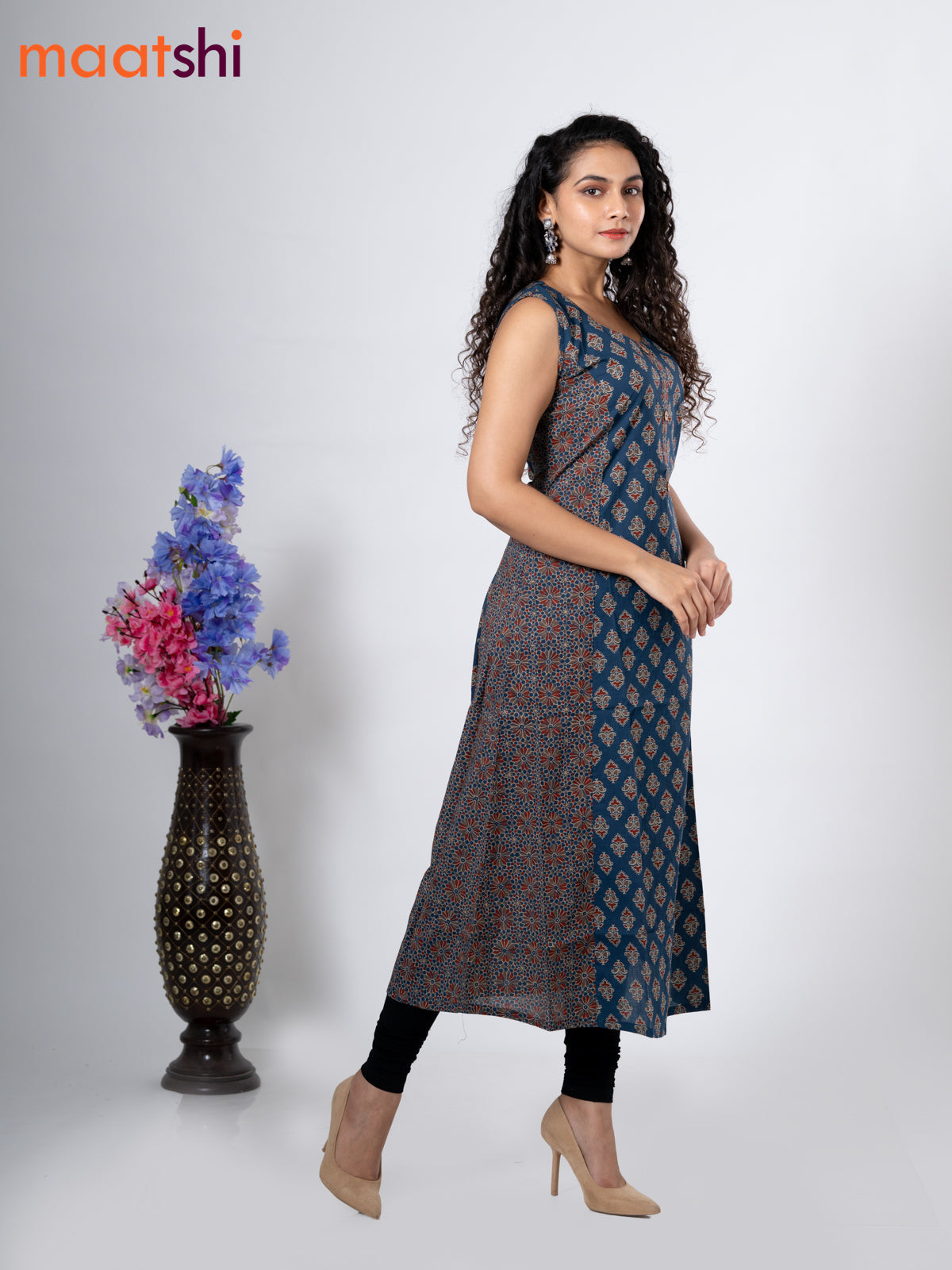 Cotton anarkali kurti dark blue with allover butta prints & simple neck pattern without pant - sleeve attached