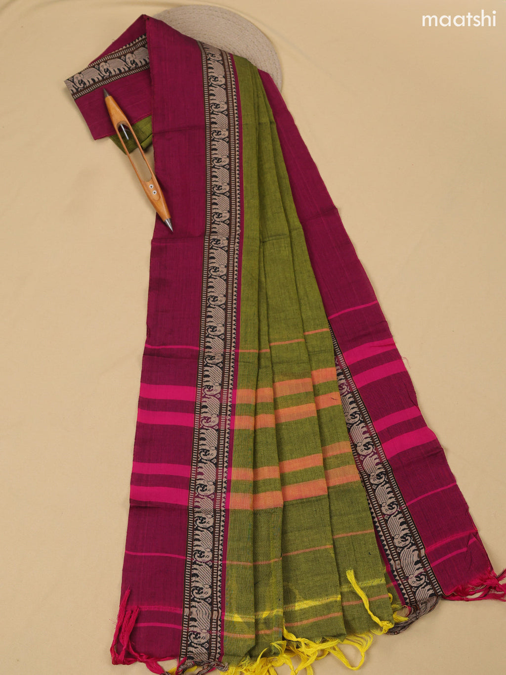 Green and Magenta Pink Narayanpet Cotton Dress Material With Plain Body & Thread Woven Border