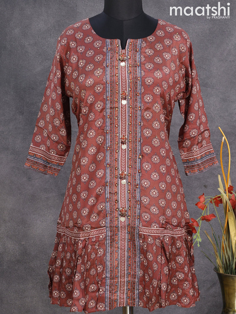 Muslin readymade short kurti maroon with allover prints & simple neck pattern without pant