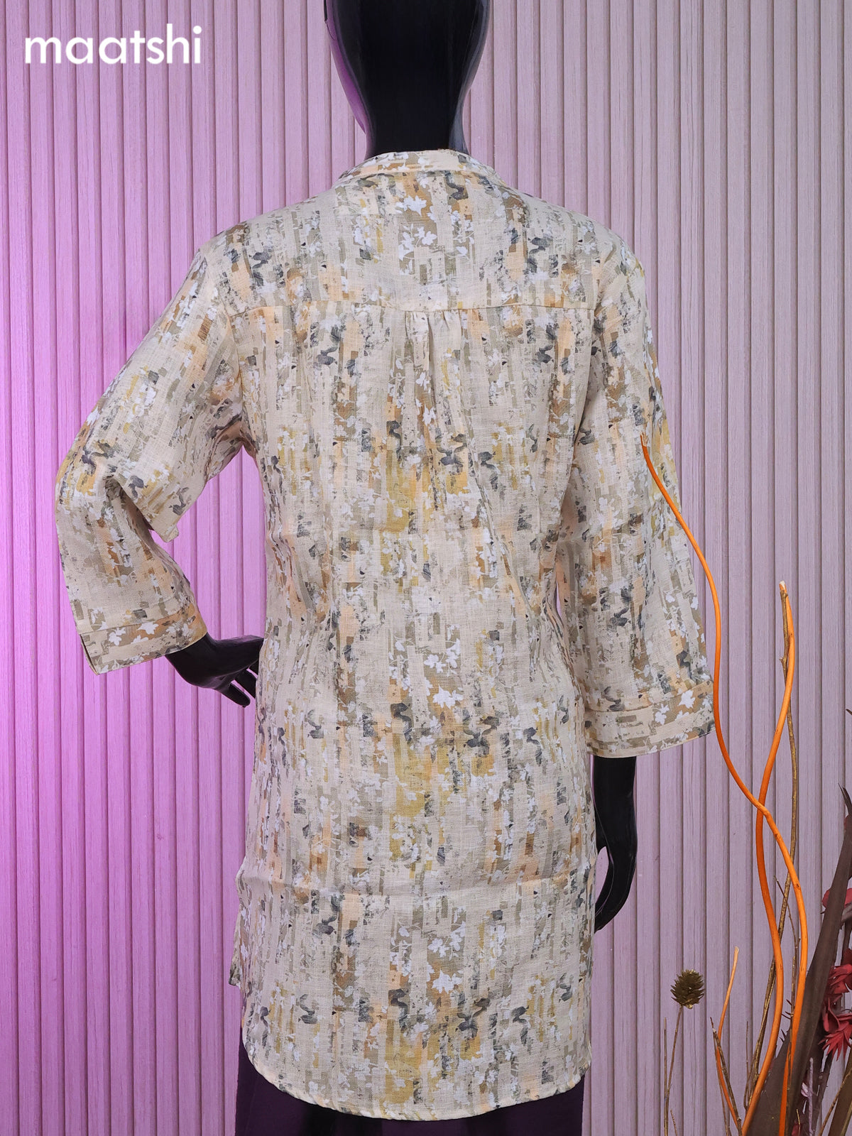 Rayon readymade short kurti elaichi green shade with allover prints & collar neck pattern and without pant