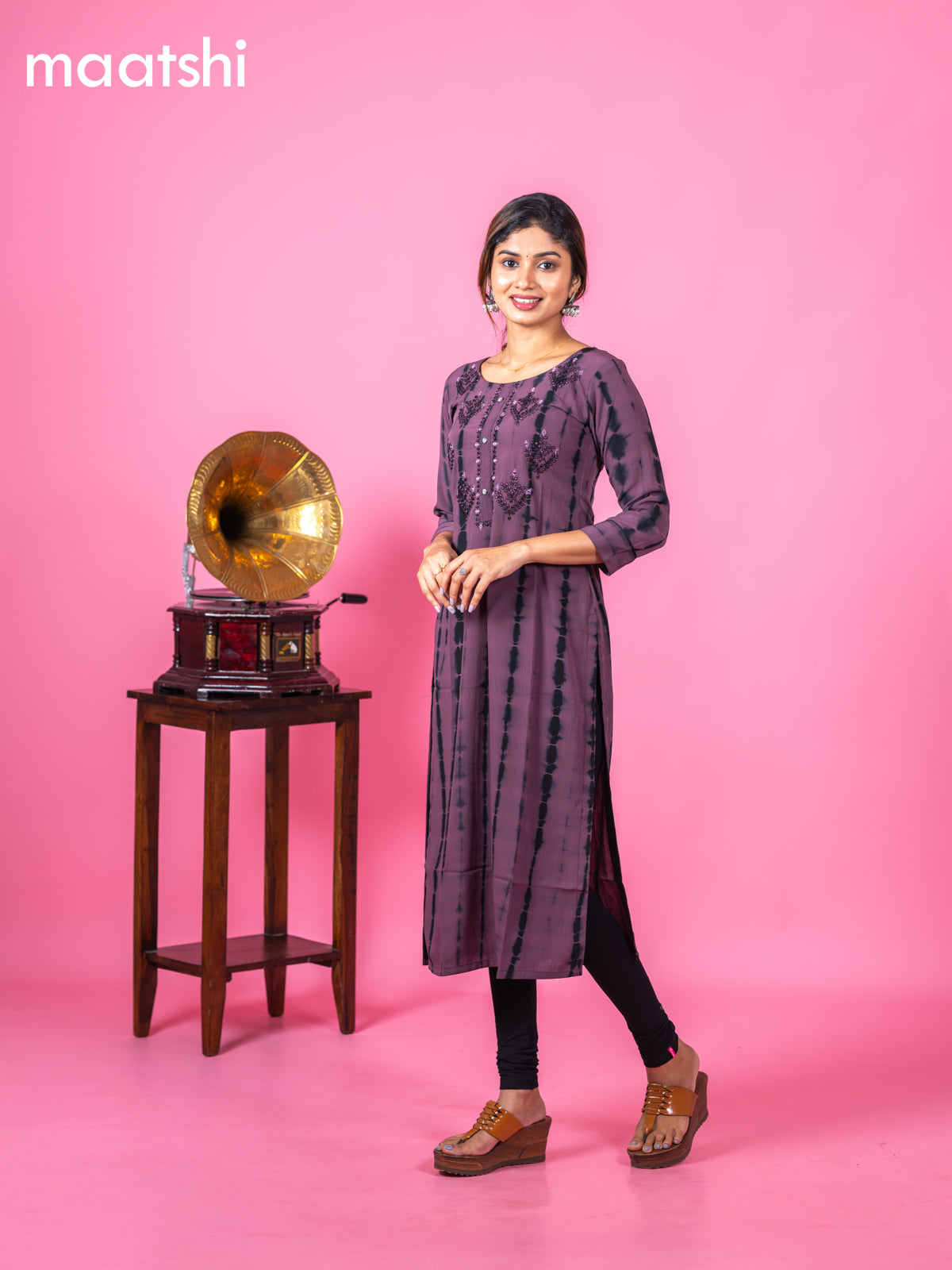 Chiffon kurti wine shade with tie and dye prints & mirror embroidery work neck pattern and without pant