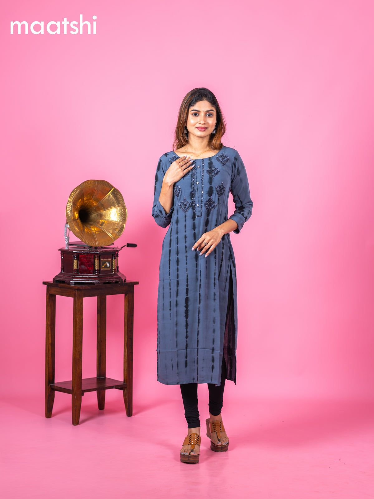 Chiffon kurti grey with tie and dye prints & mirror embroidery work neck pattern and without pant
