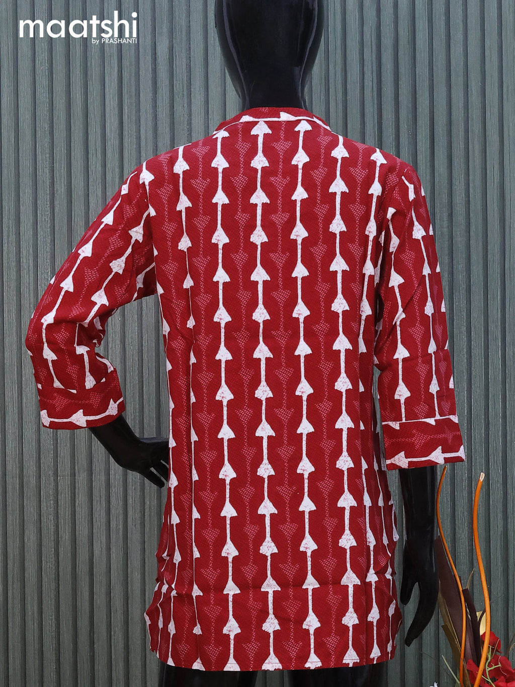 Cotton readymade short kurti maroon with allover prints & mirror work without pant