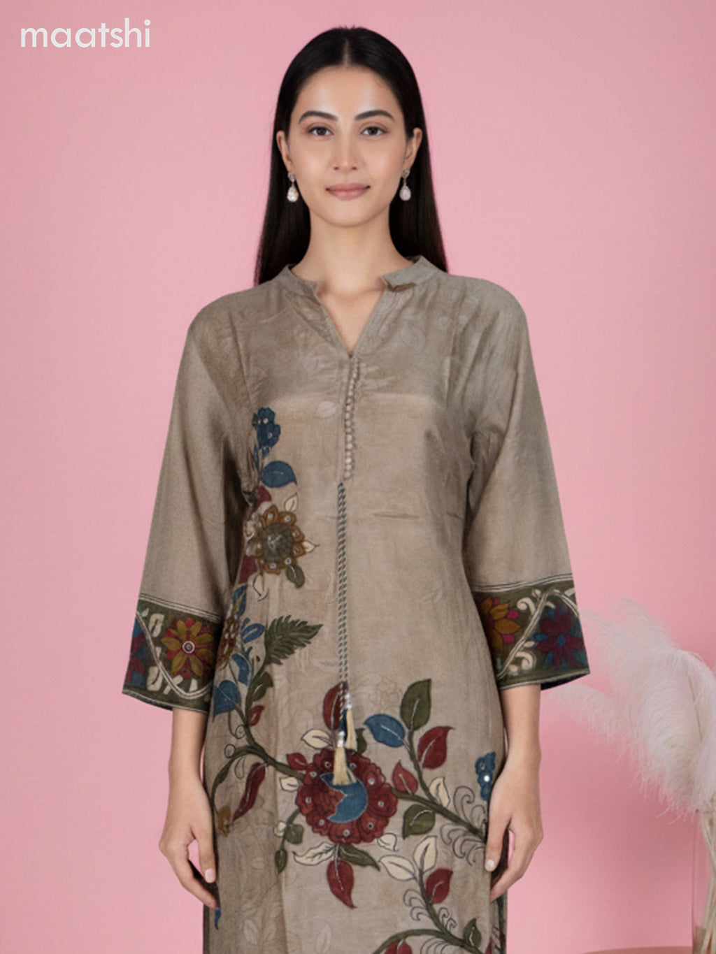 Beige Muslin Kalamkari Printed Straight Suit