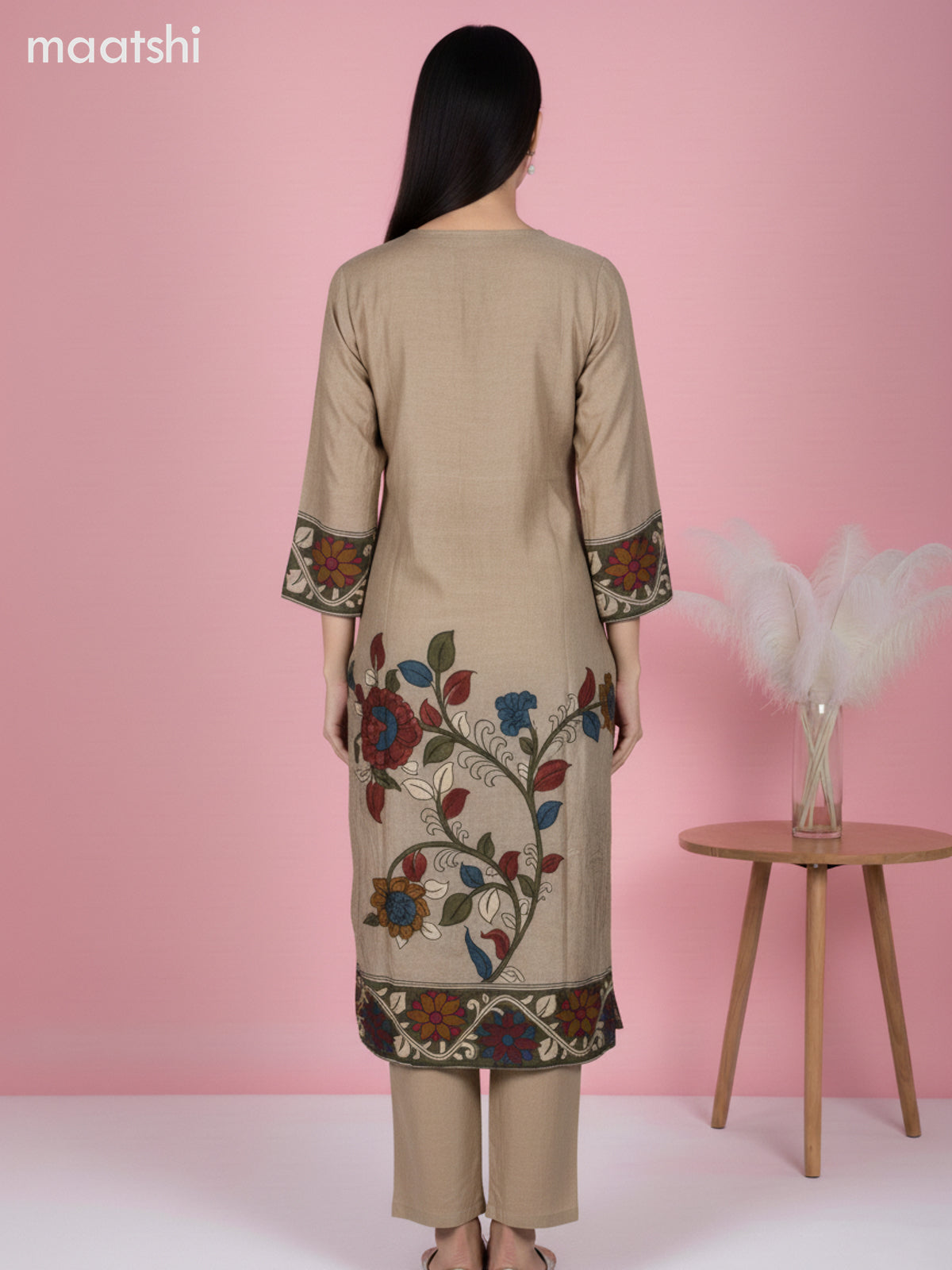 Beige Muslin Kalamkari Printed Straight Suit