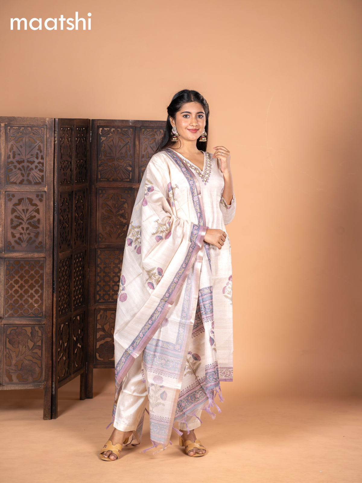 Chanderi salwar suit cream and pastel purple with kalamkari butta prints & embroidery beaded work v neck pattern and straight cut pant & dupatta