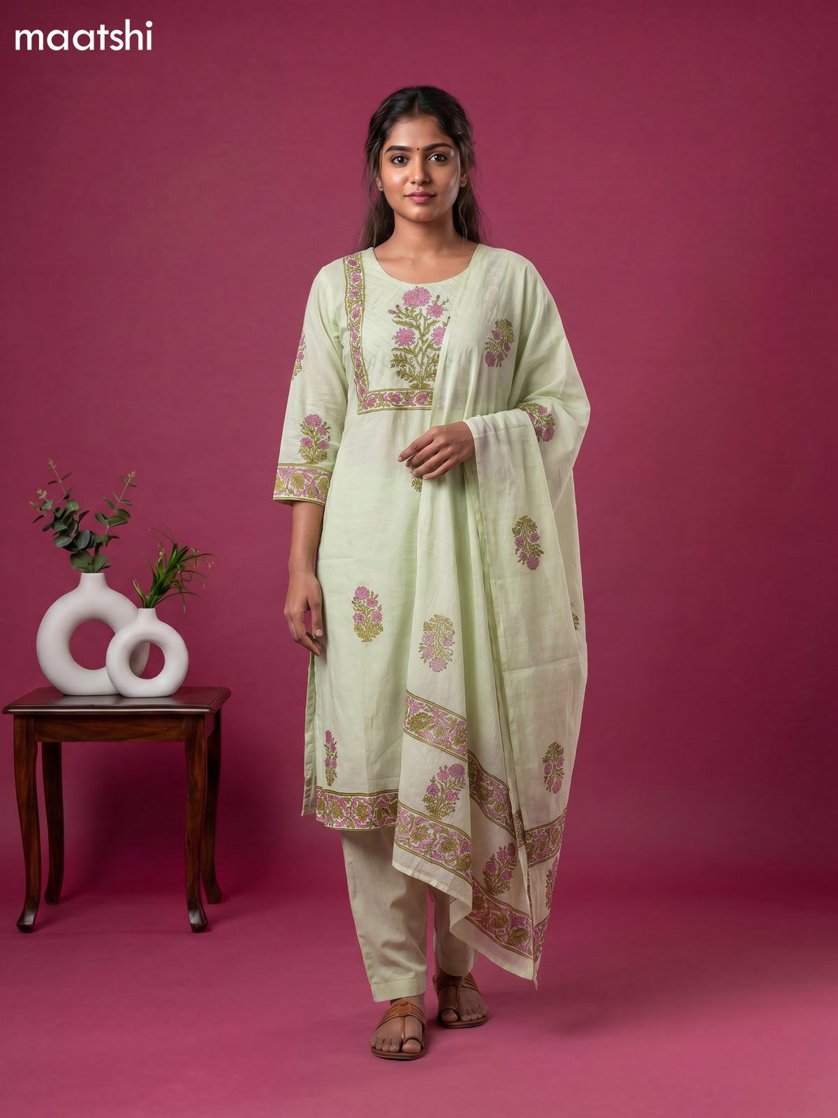 Mild Pista Green Cotton Floral Printed Straight Suit