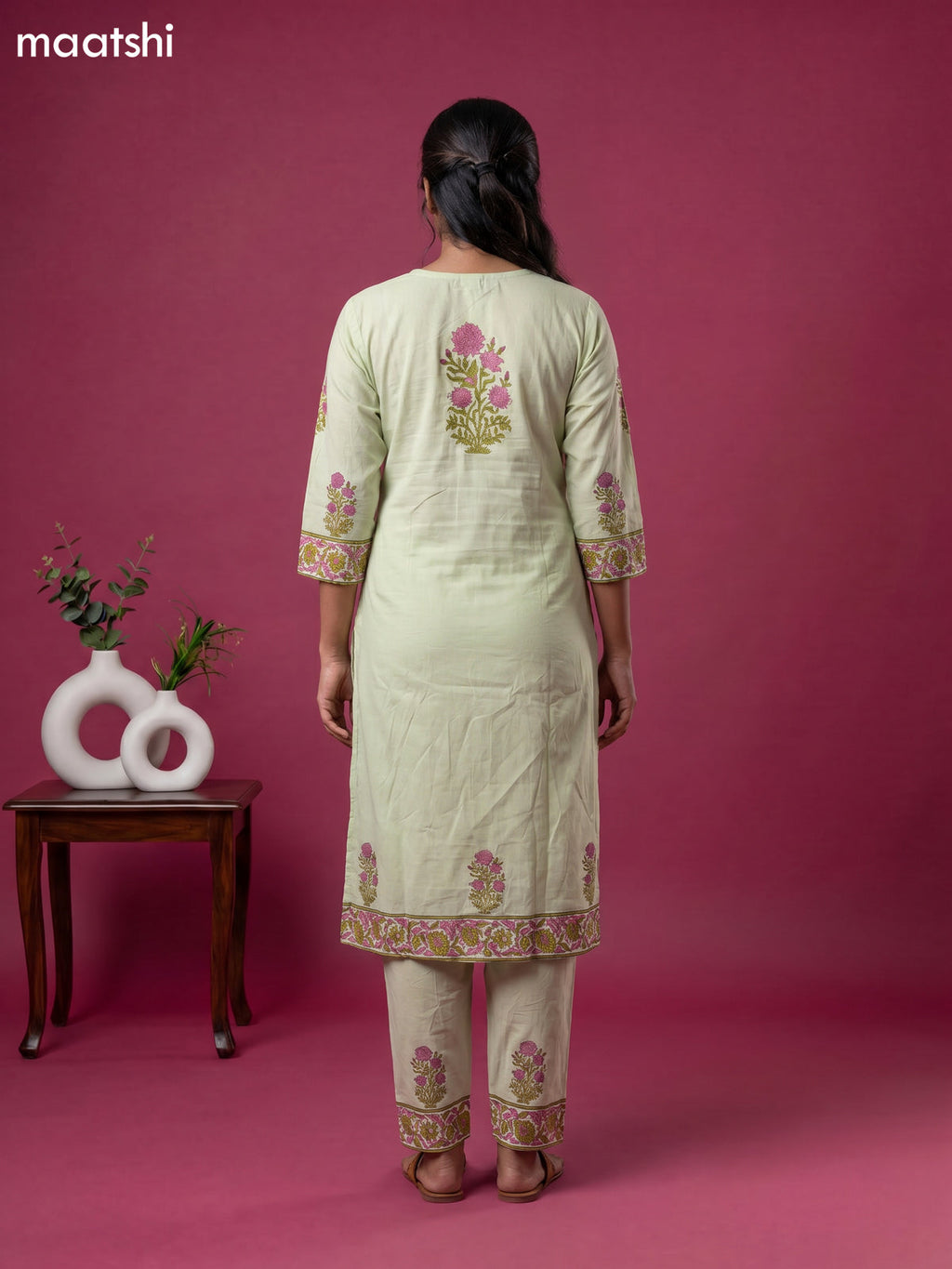 Mild Pista Green Cotton Floral Printed Straight Suit