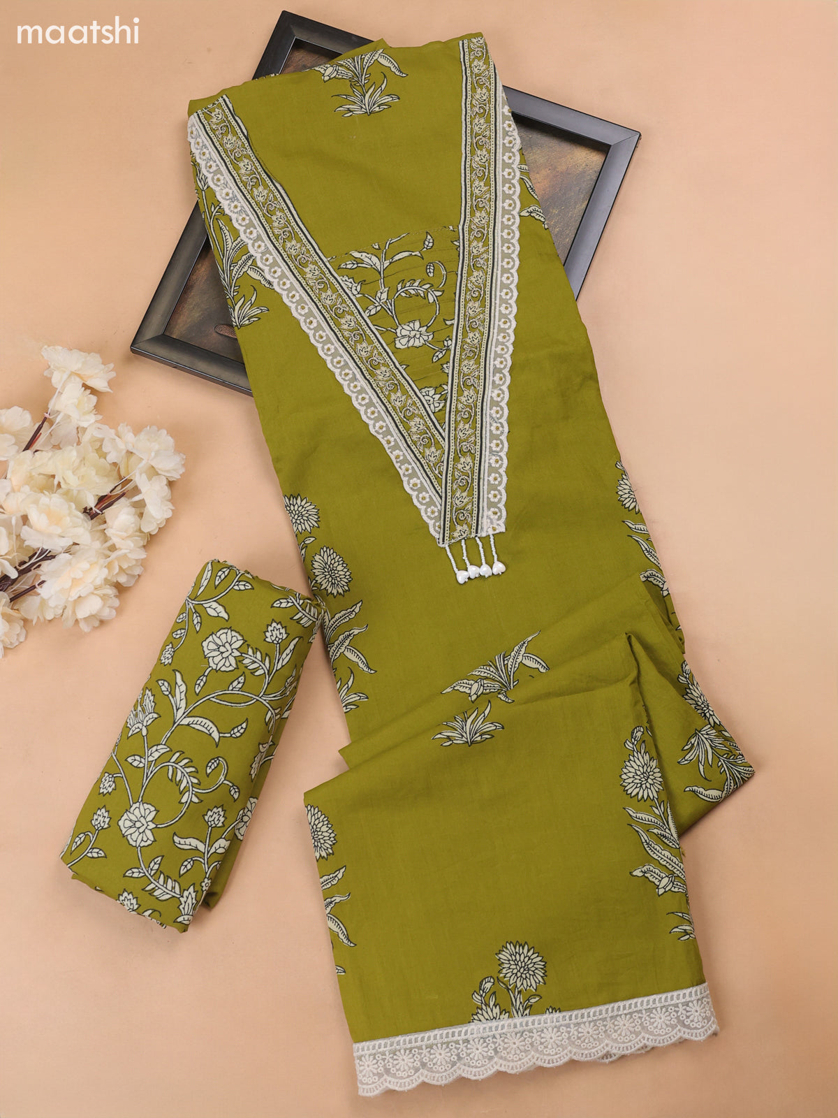 Green Cotton Dress Material With Floral Butta Prints