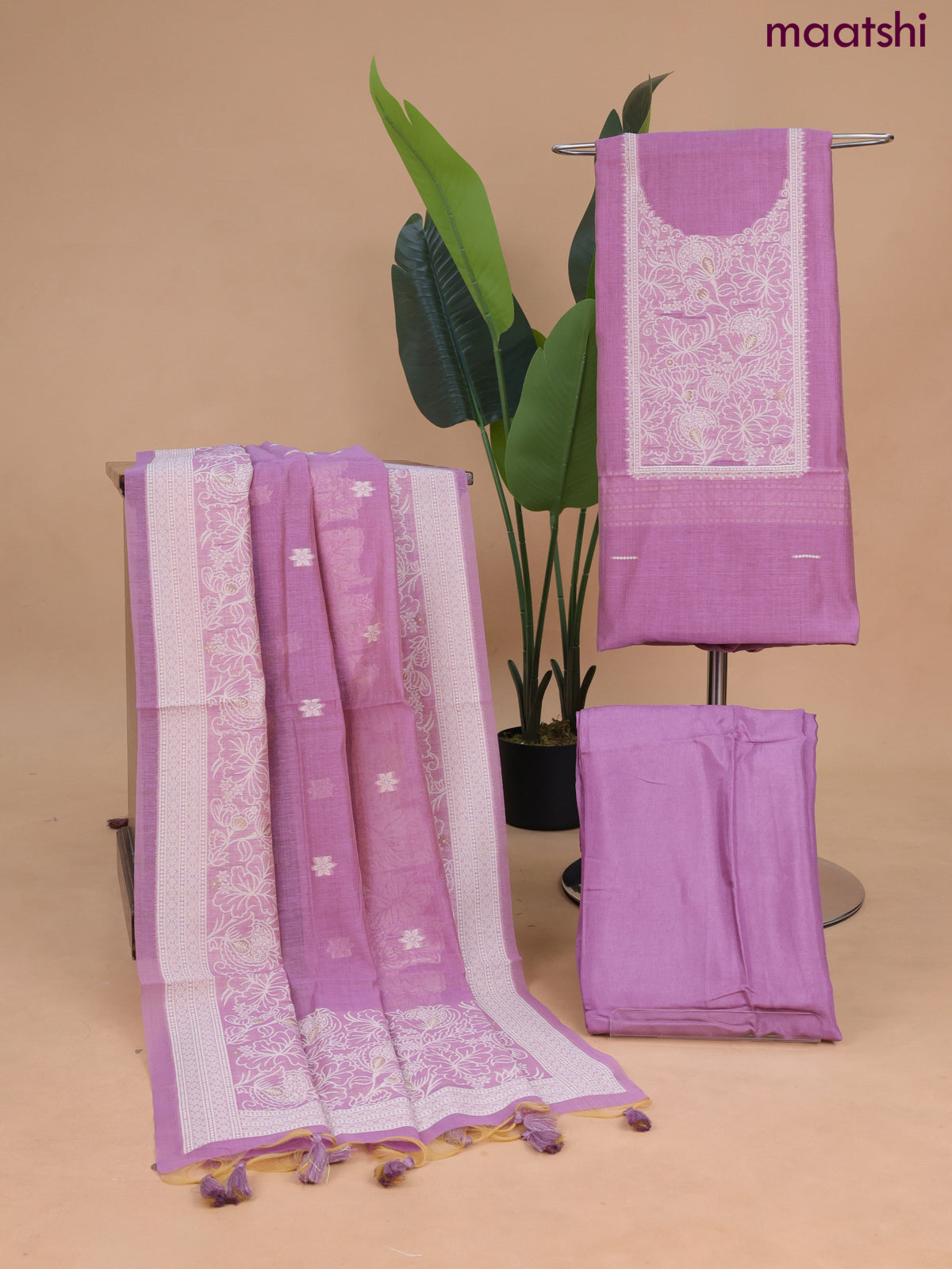 Munga cotton dress material lavender with thread & zari woven neck pattern and bottom & dupatta