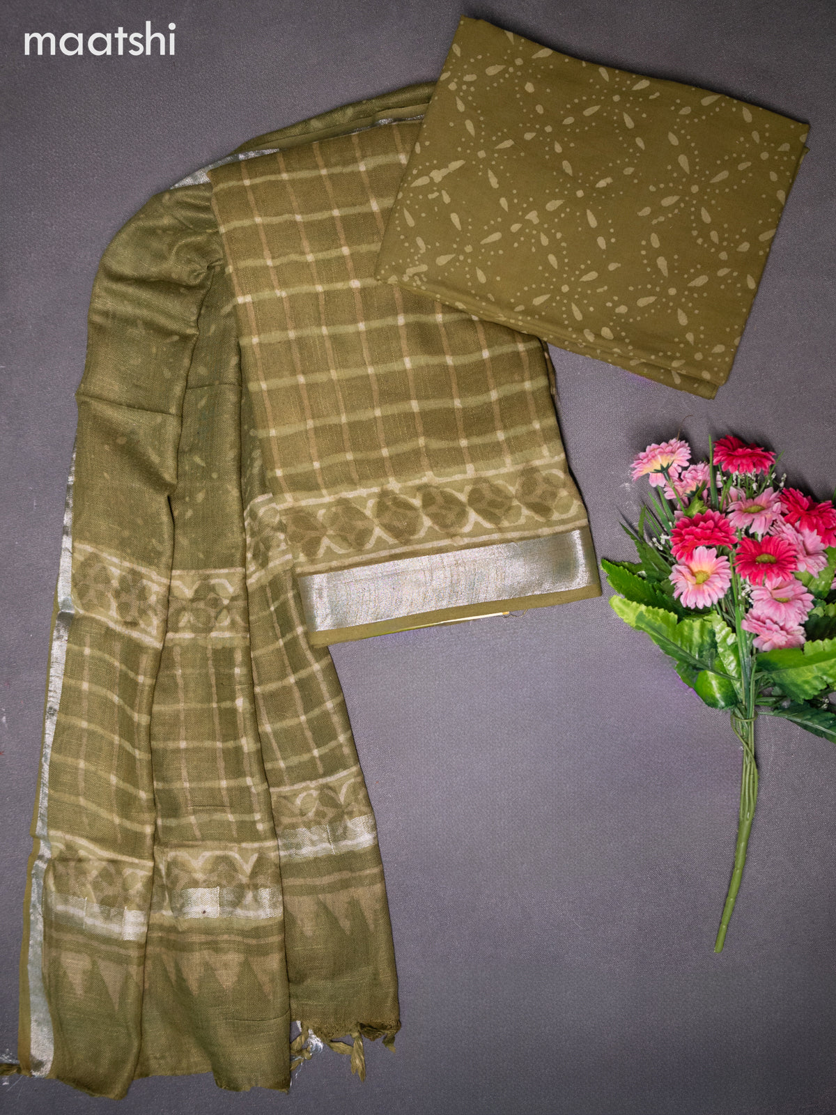 Linen cotton dress material mehendi green with allover checked pattern and bottom & dupatta