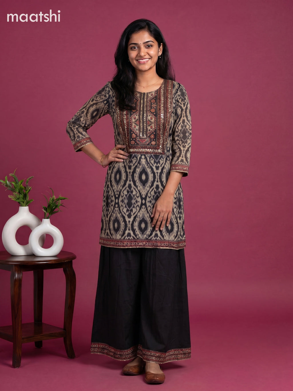 Black Linen Cotton Printed & Embroidery Work Short Co-Ord Set