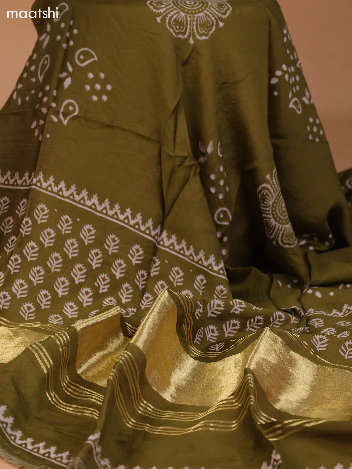 Mehendi Green and Off White Cotton Dress Material With Allover Prints & Kantha Stitch Work Neck Pattern and Bottom & Dupatta