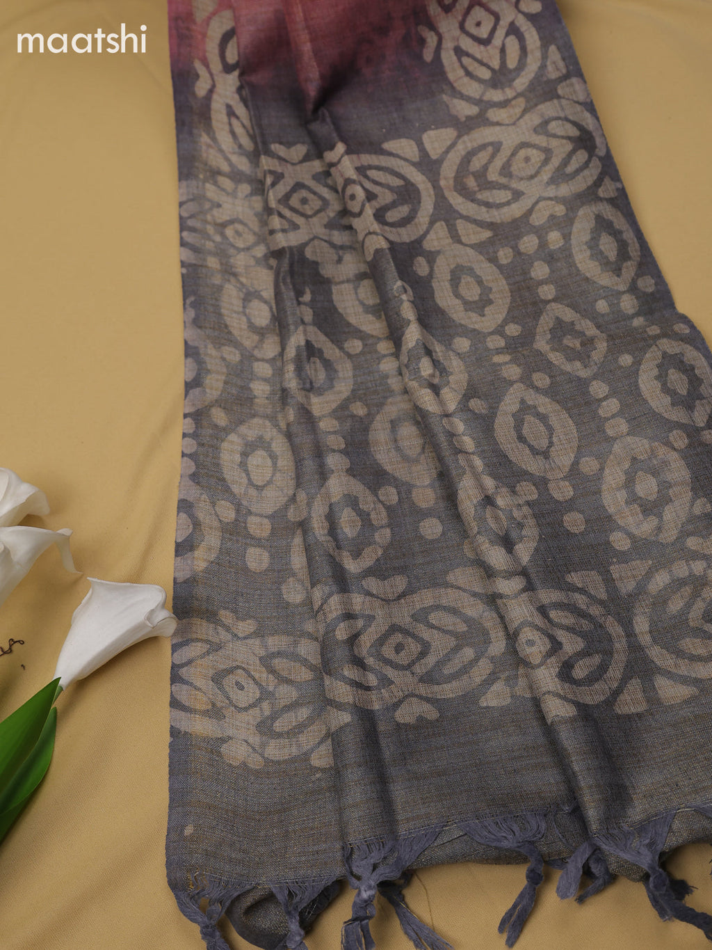 Grey Cotton Dress Material With Batik Prints & Simple Embroidery Work Neck Pattern