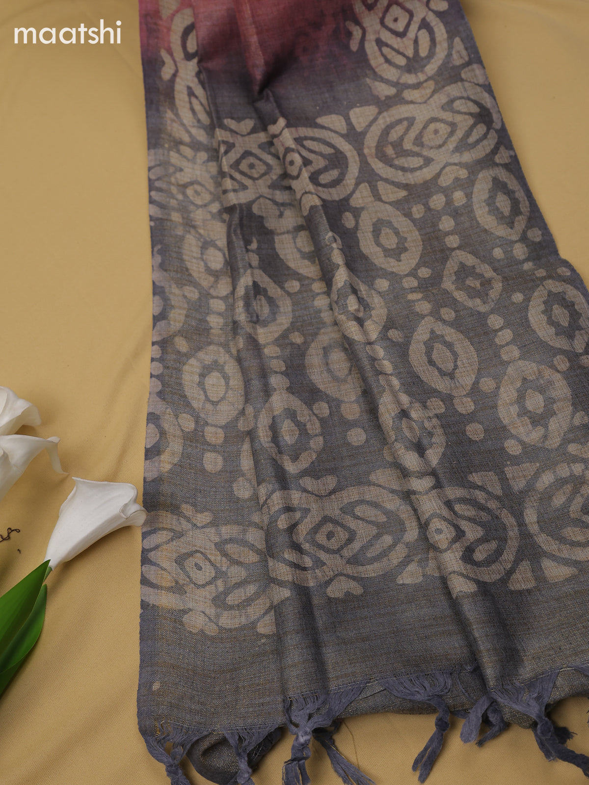 Grey Cotton Dress Material With Batik Prints & Simple Embroidery Work Neck Pattern