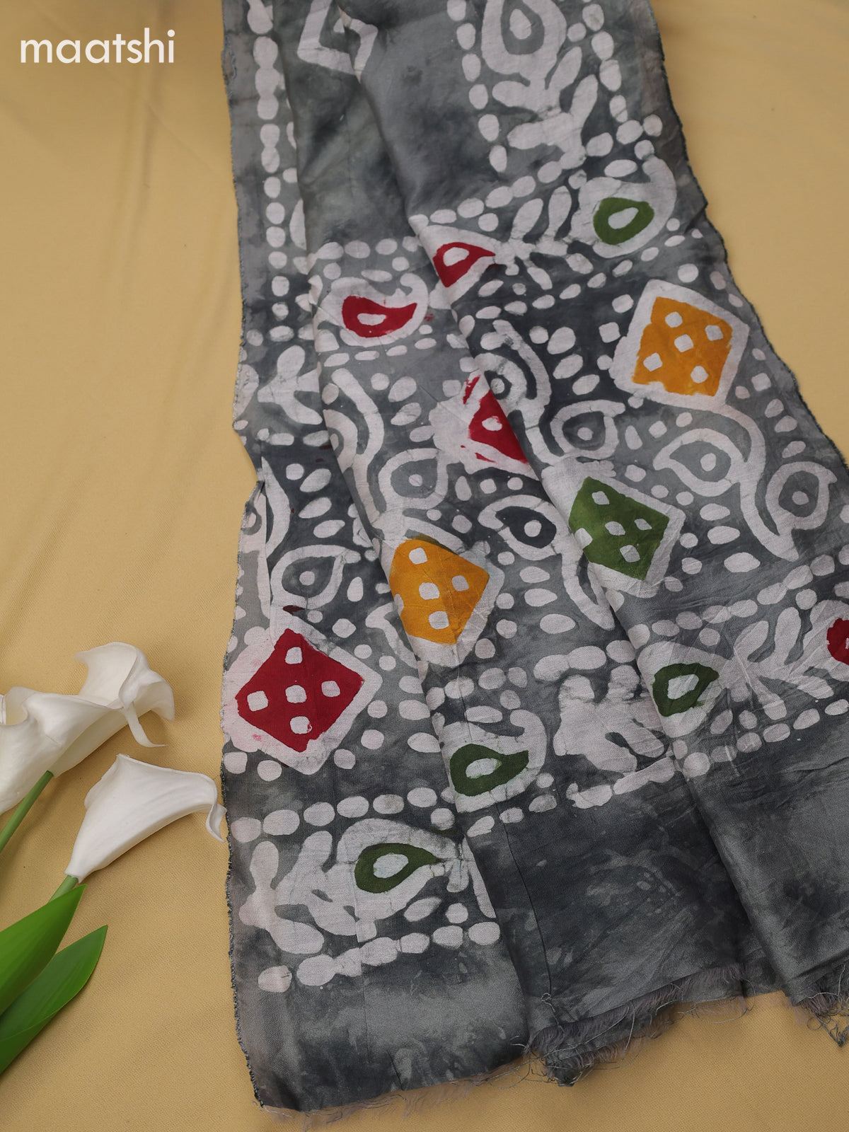 Grey Cotton Dress Material With Batik Prints & Simple Embroidery Work Neck Pattern