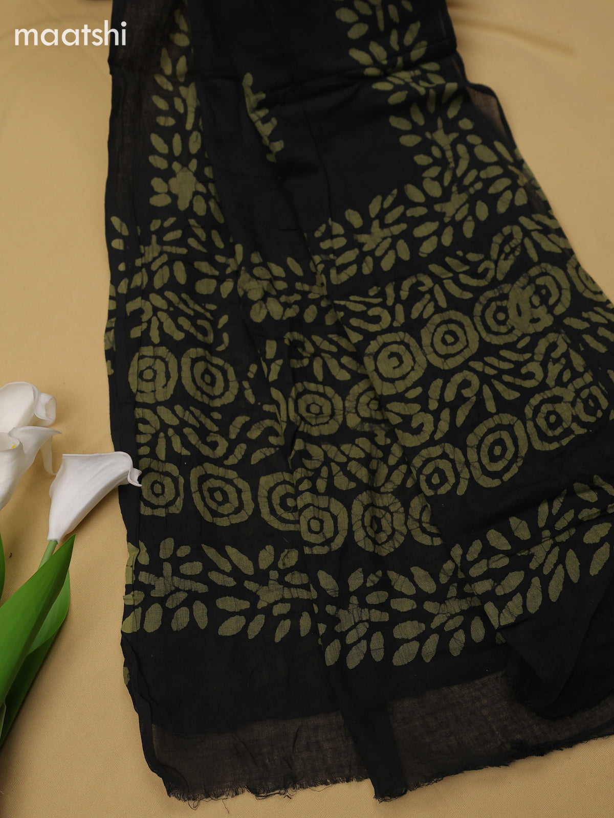 Green and Black Cotton Dress Material With Batik Prints & Simple Embroidery Work Neck Pattern