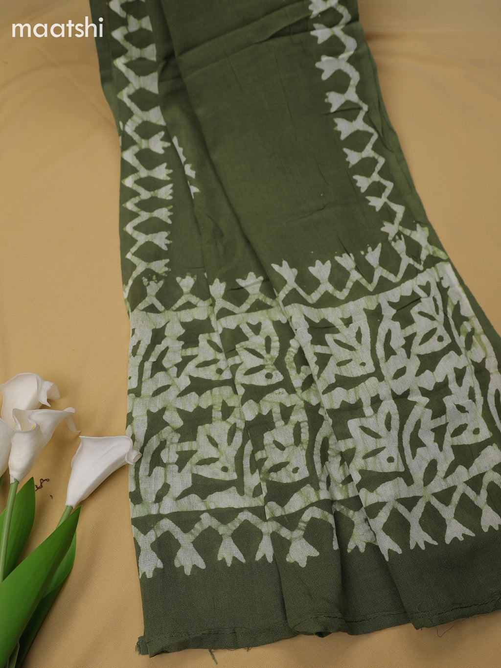 Green Cotton Dress Material With Batik Prints & Simple Embroidery Work Neck Pattern