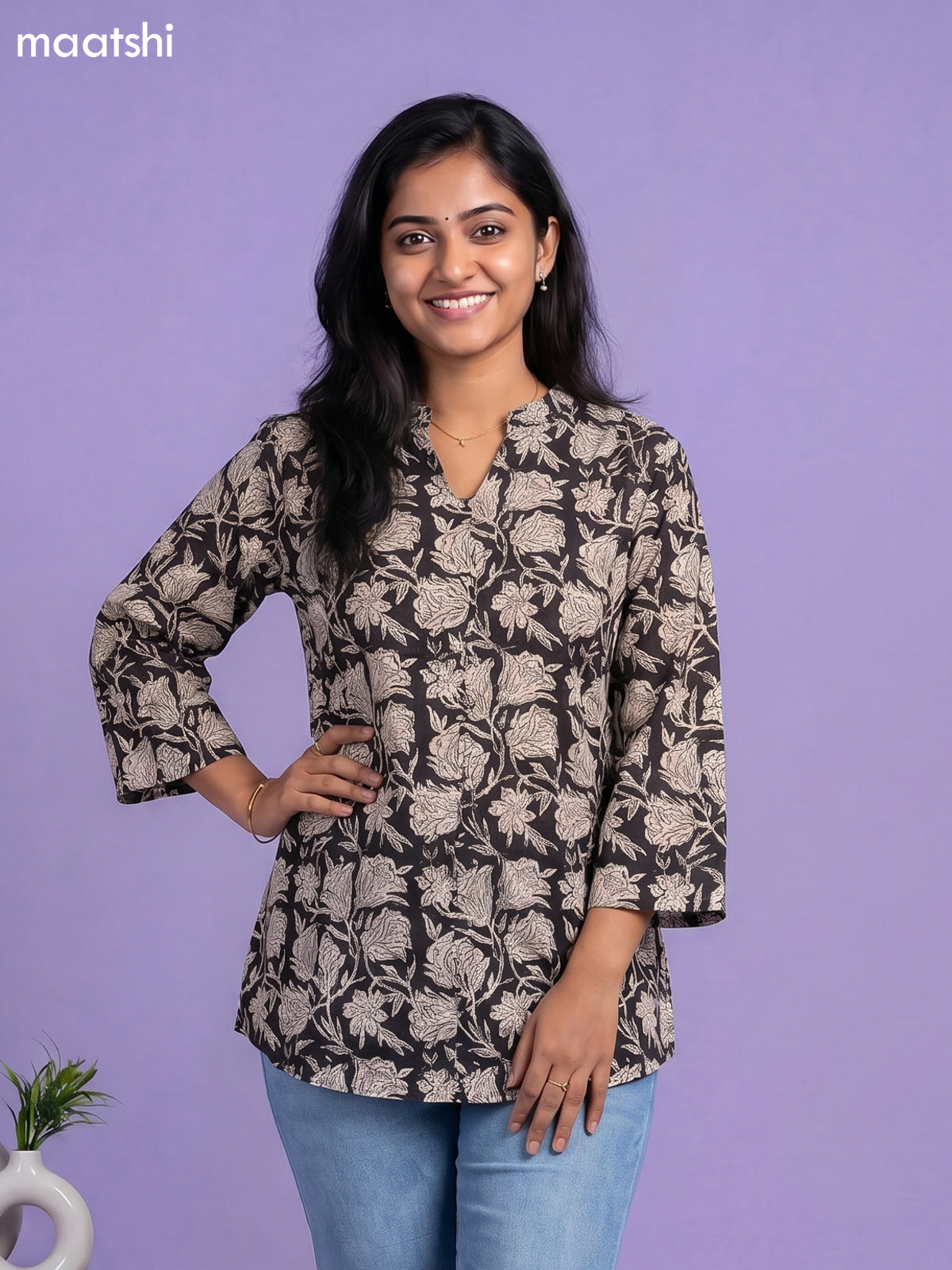 Black Cotton Floral Printed Short Kurti