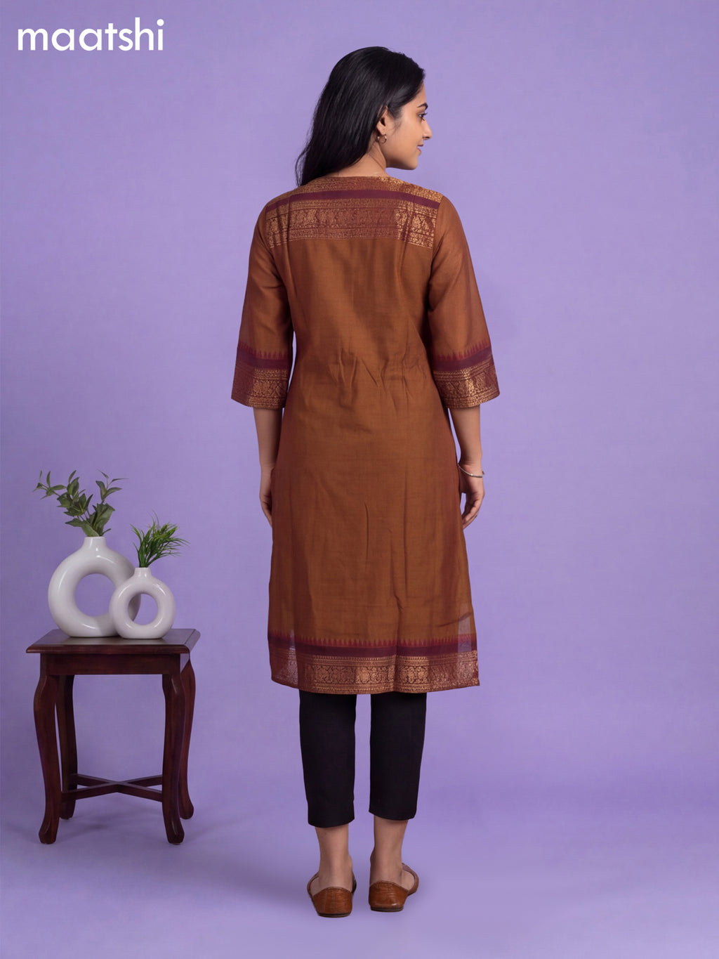 Brown Chettinad Cotton Zari Neck Pattern Straight Kurti