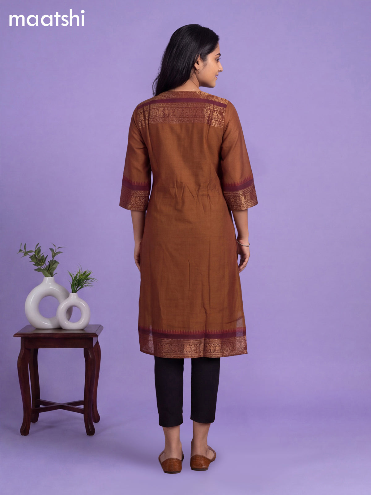 Brown Chettinad Cotton Zari Neck Pattern Straight Kurti