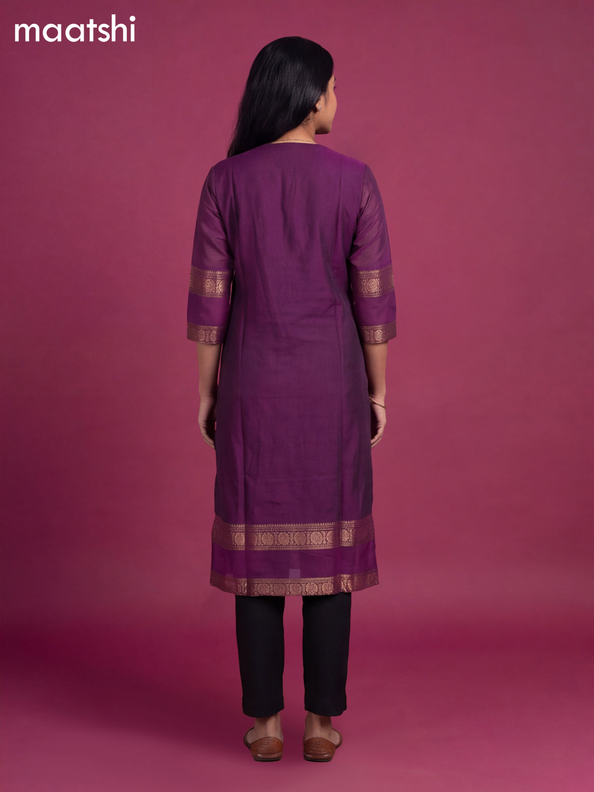Deep Purple Chettinad Cotton Zari Neck Pattern Straight Kurti