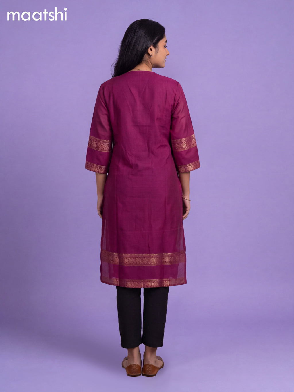 Meganta Pink Chettinad Cotton Zari Neck Pattern Straight Kurti
