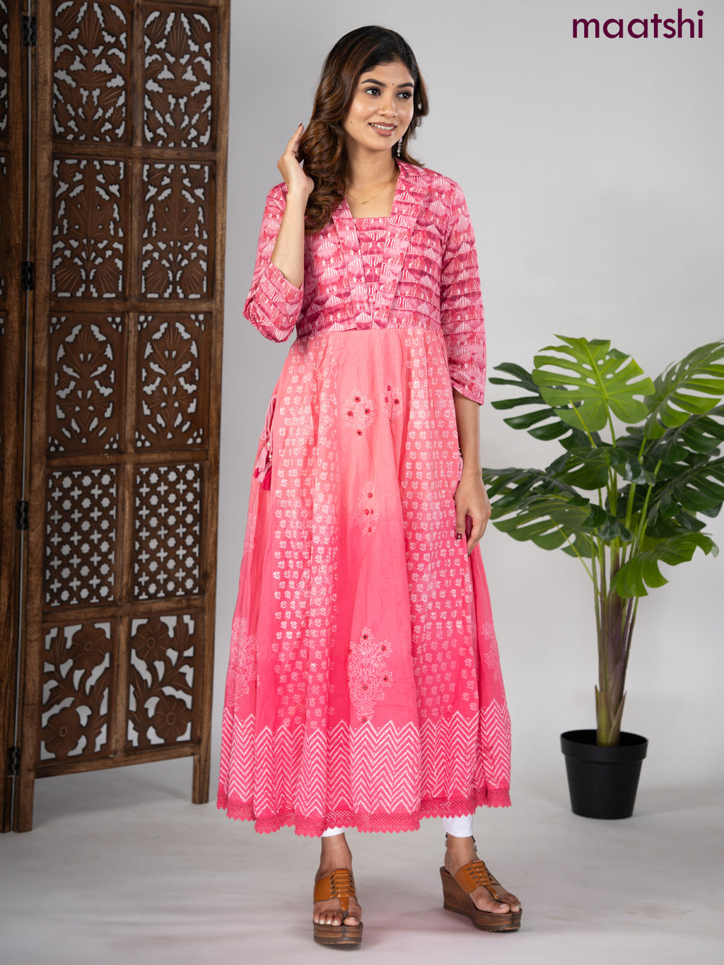 Cotton anarkali kurti peach pink with prints & collar neck pattern without pant