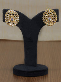 Light weight earrings with cz and white stone