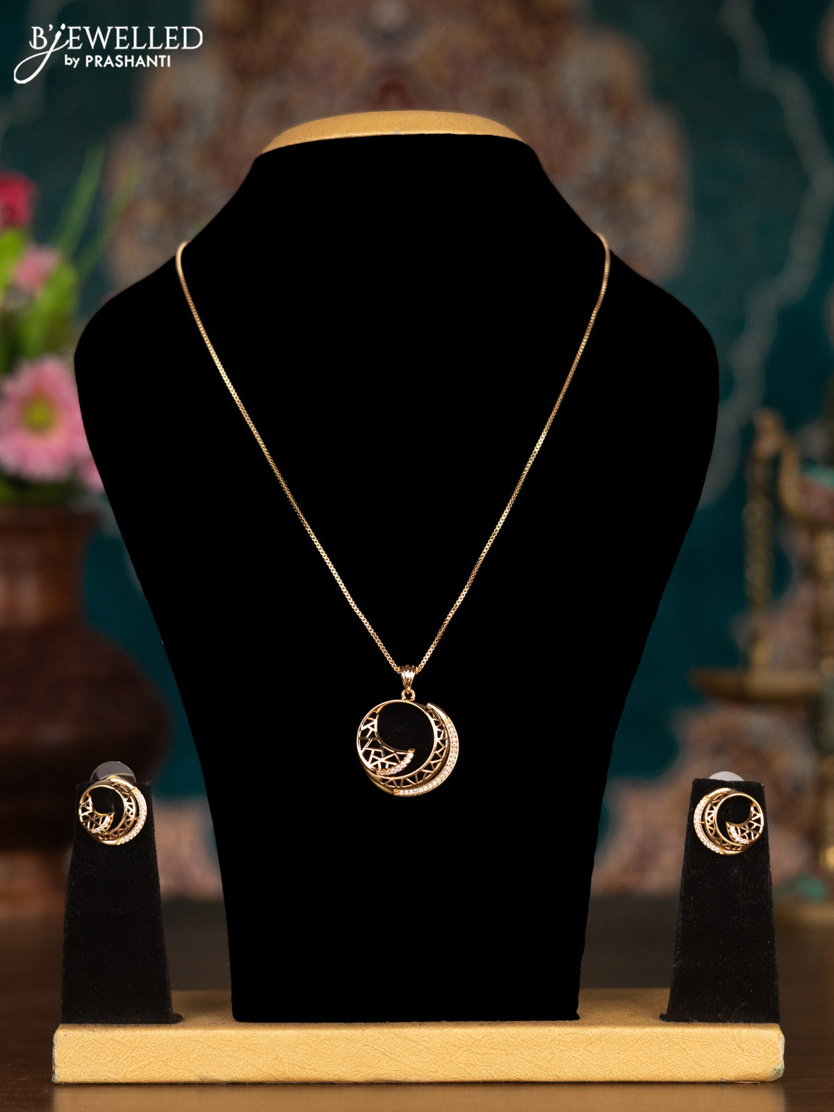 Gold chain with cz stones