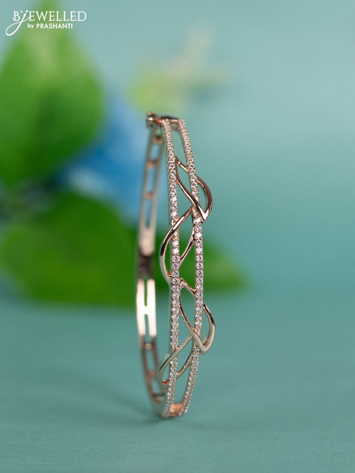 Rose gold bracelet with cz stones