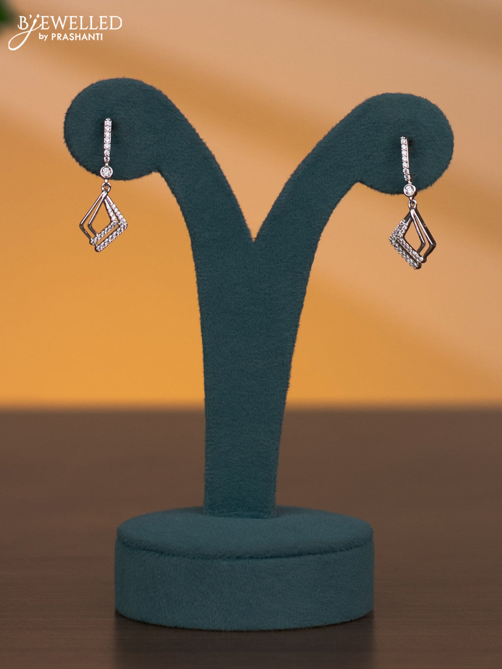 Zircon necklace with cz stones