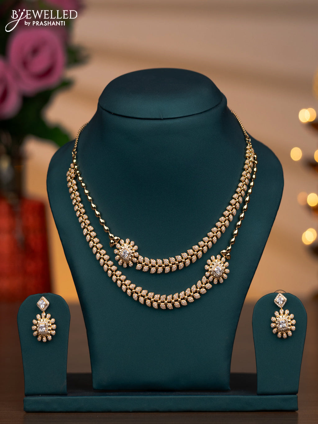 Zircon double layer necklace with cz stones in gold finish