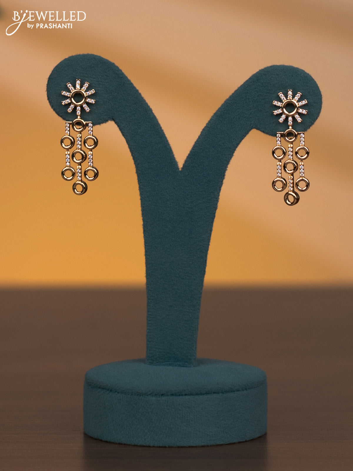 Zircon multilayer necklace with cz stones in gold finish