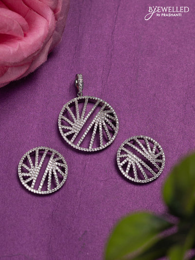 Zircon Pendant Set
