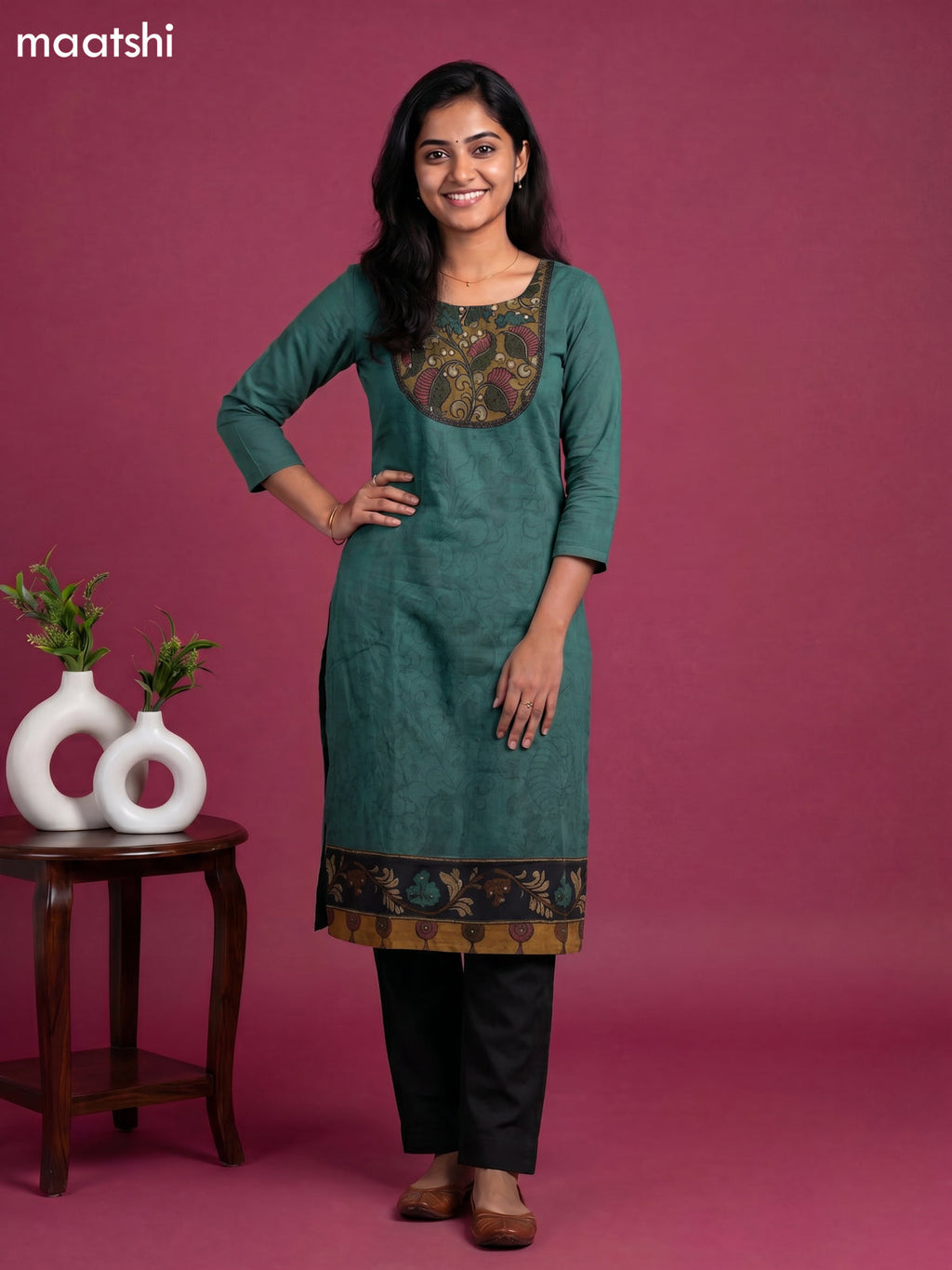Sap Green and Black Cotton Kalamkari Printed Straight Suit