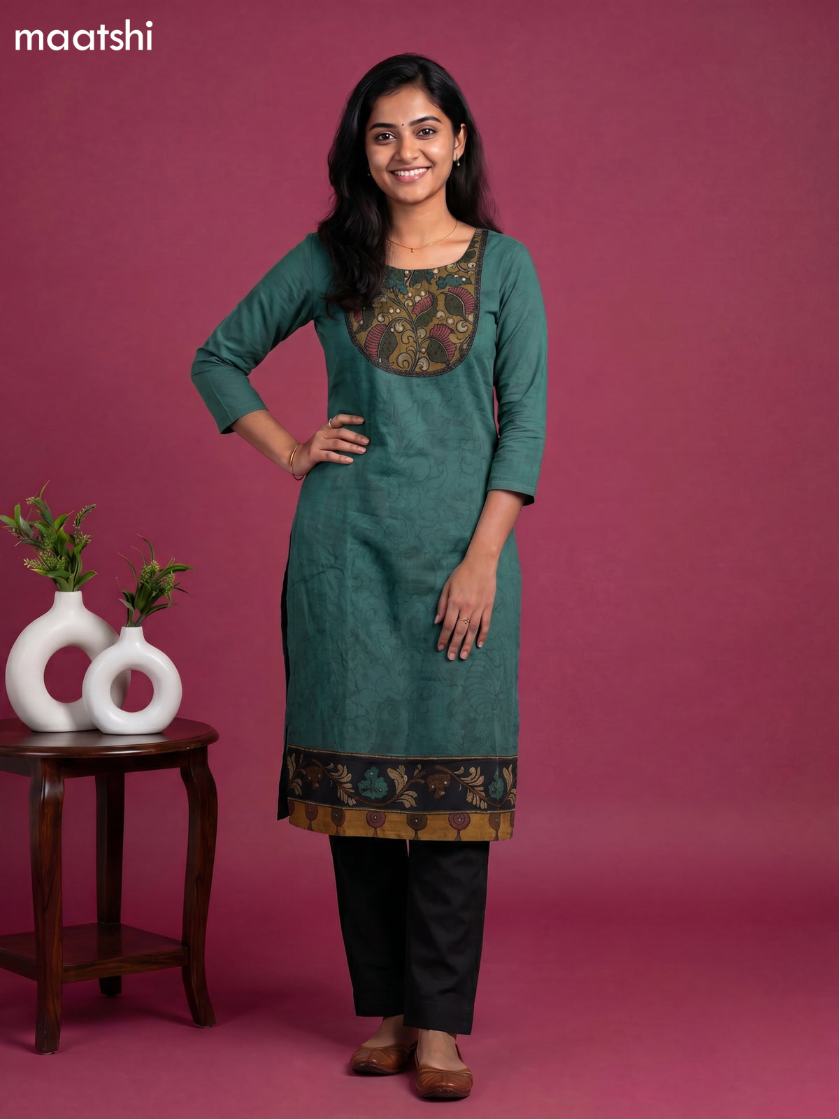 Sap Green and Black Cotton Kalamkari Printed Straight Suit