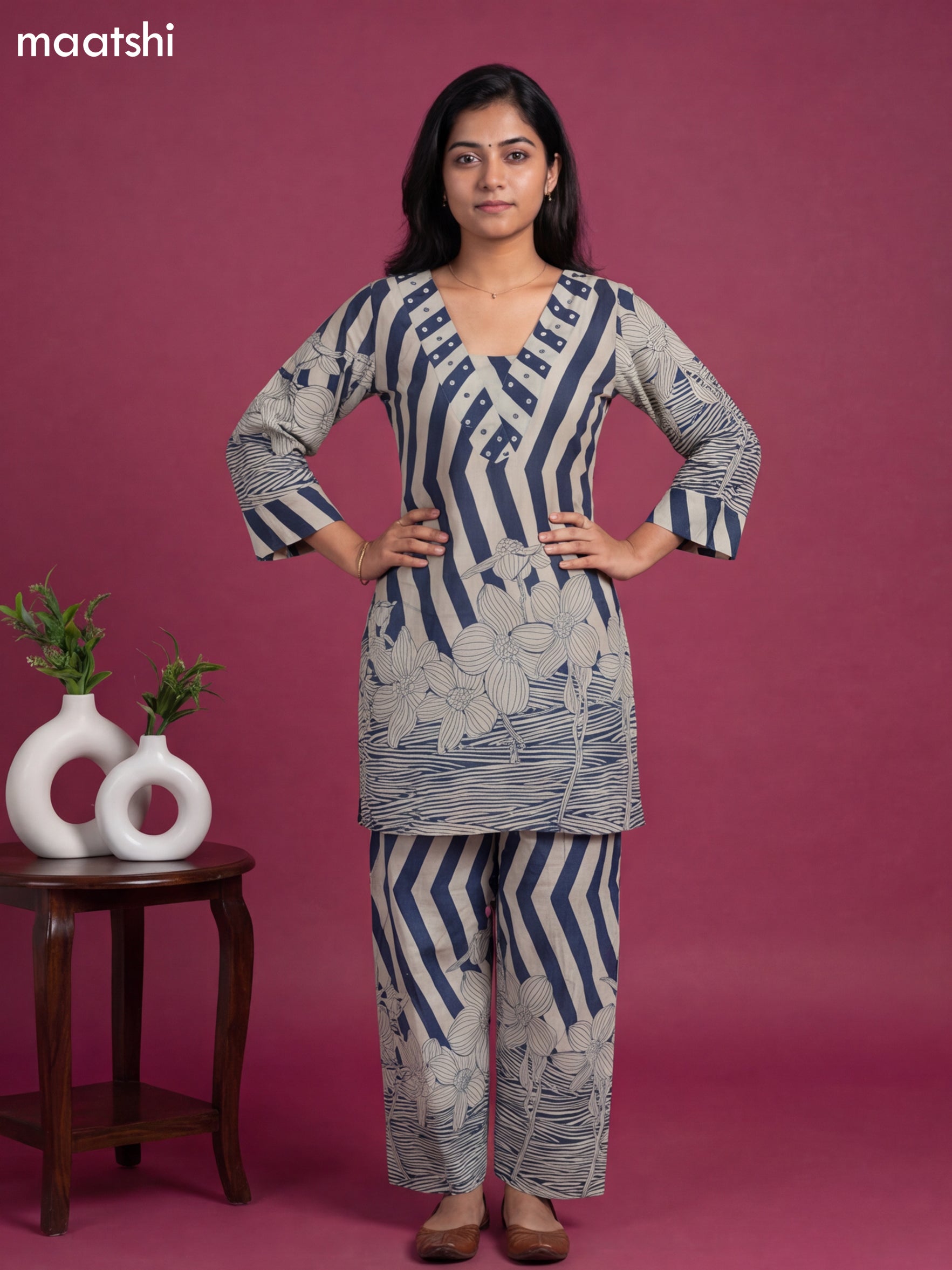 Off White and Navy Blue Cotton Printed & Simple Embroidery Work Co-Ord Set
