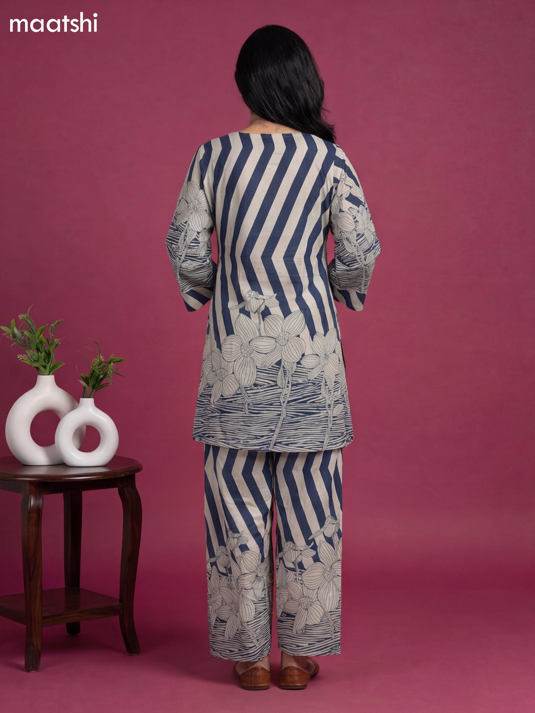 Off White and Navy Blue Cotton Printed & Simple Embroidery Work Co-Ord Set