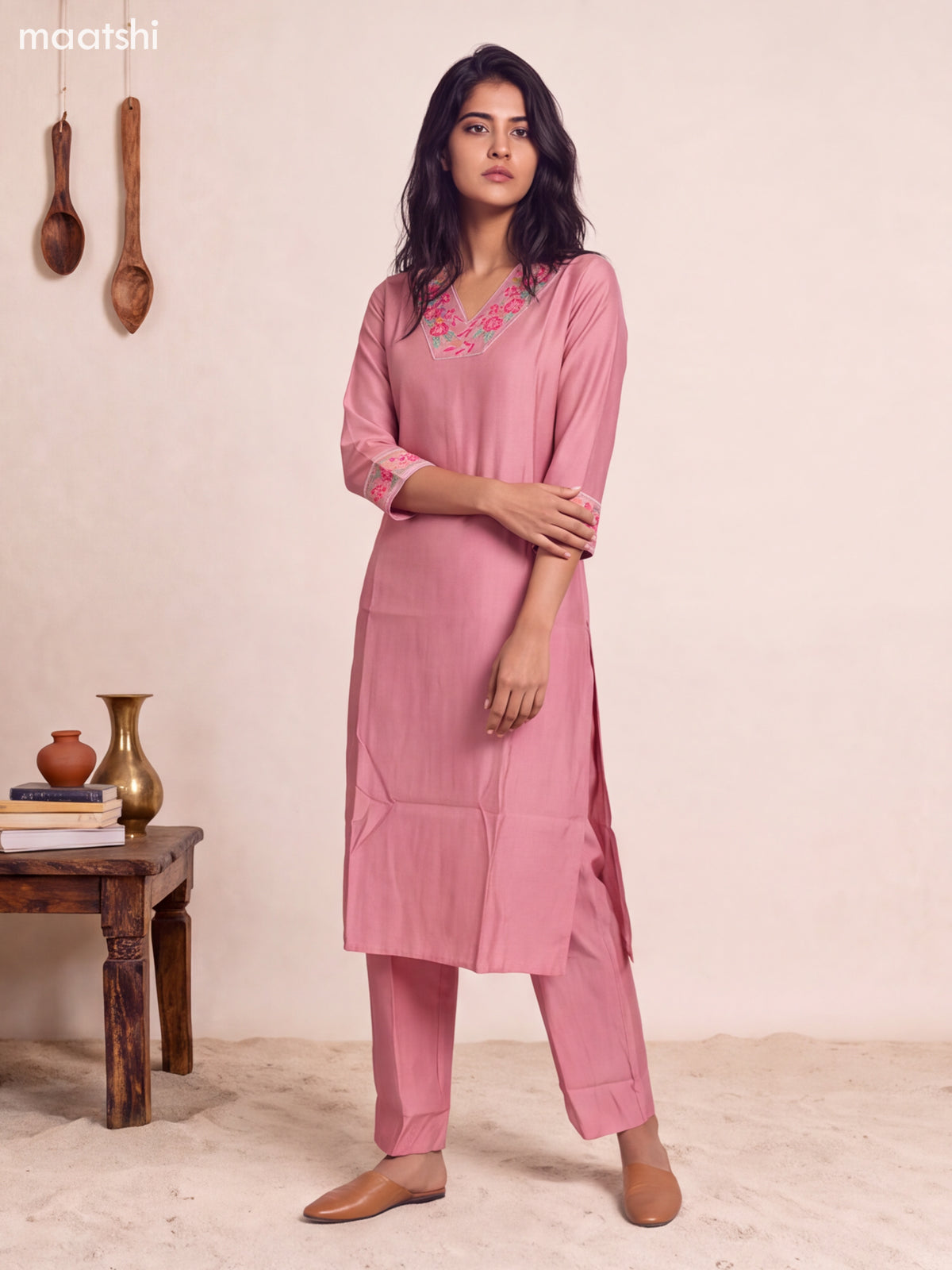Peach Pink Chanderi Embroidery Work Kurti Set